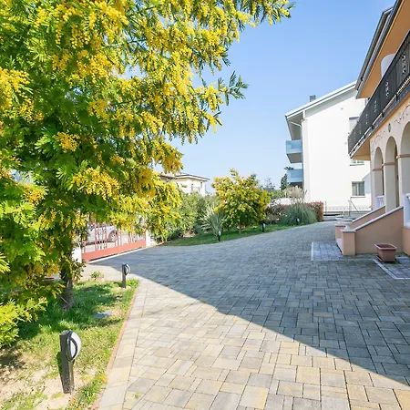 Villa Mimosa - 2 *